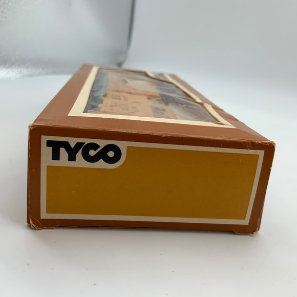 Vintage Tyco CP Rail Freight Train CP 56767 Box Car HO Scale Model Train w/ Box - Picture 4 of 11